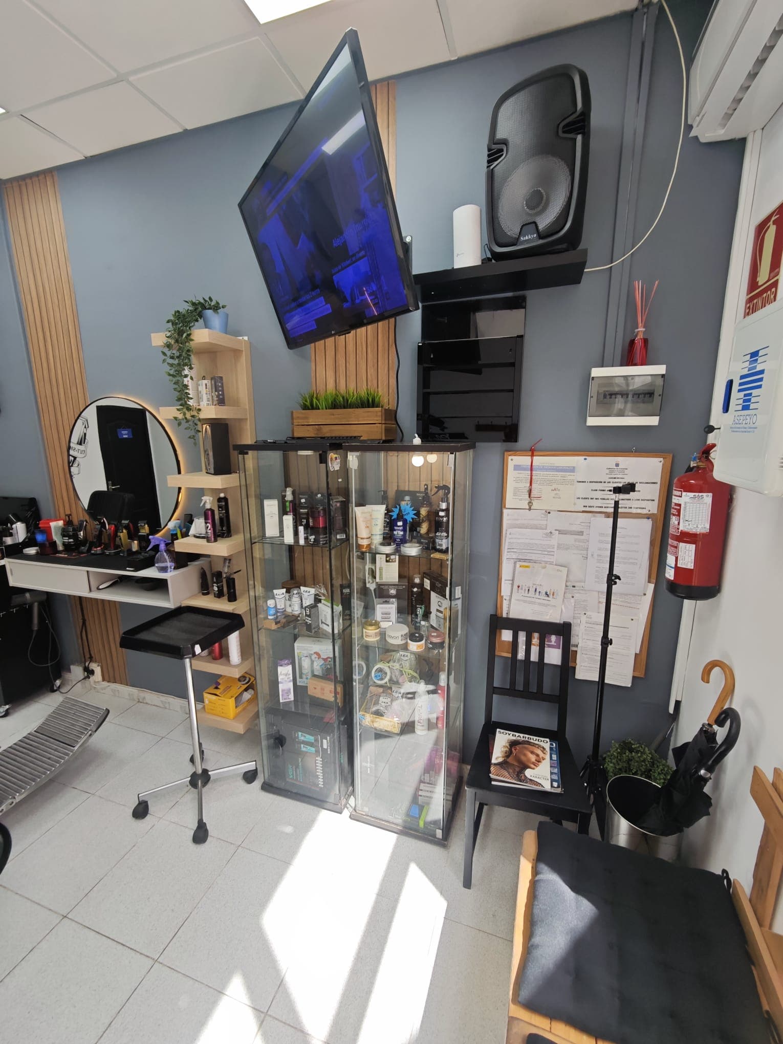 Interior de Barbería El Estimado 1
